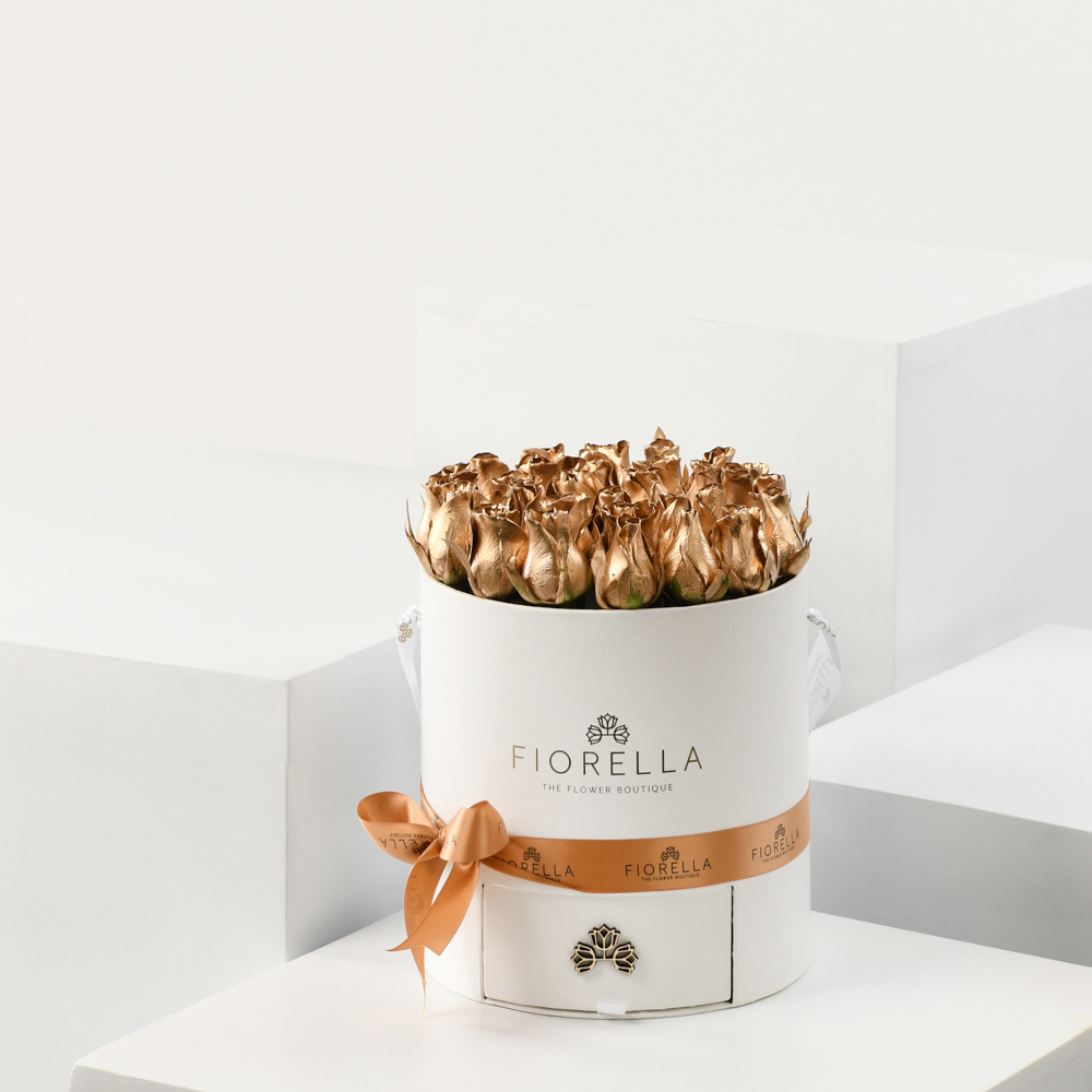 Classic Round with Gold Rose