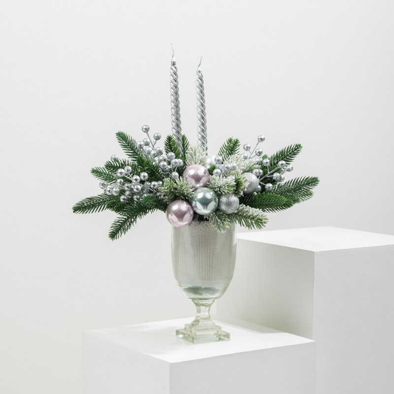  FROSTED FLORAL CHARM