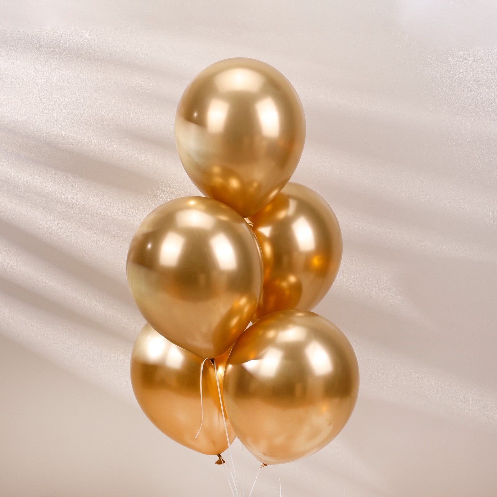 5 Golden Helium Balloons